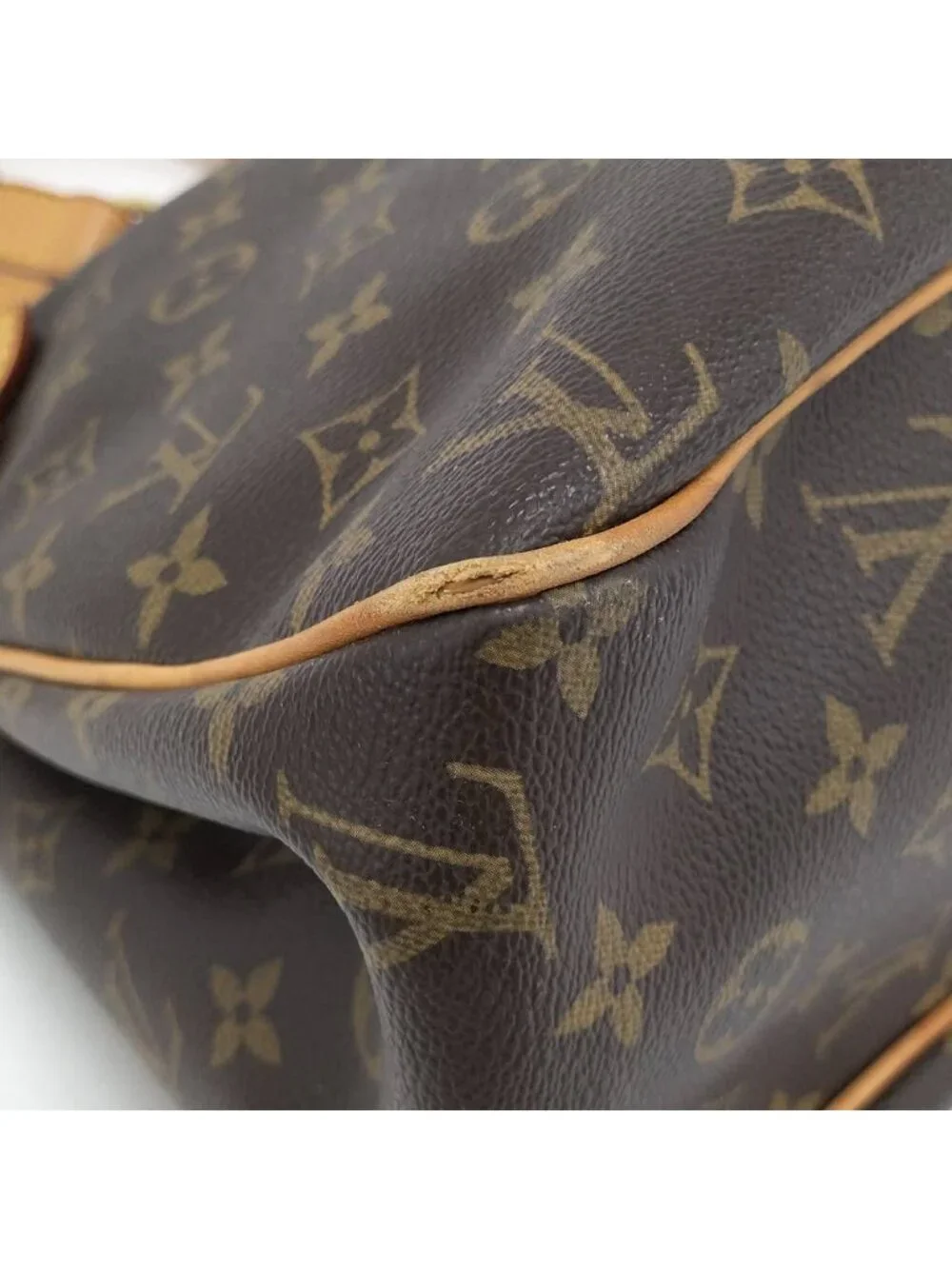 Louis Vuitton Batignolles Shoulder Bag Monogram